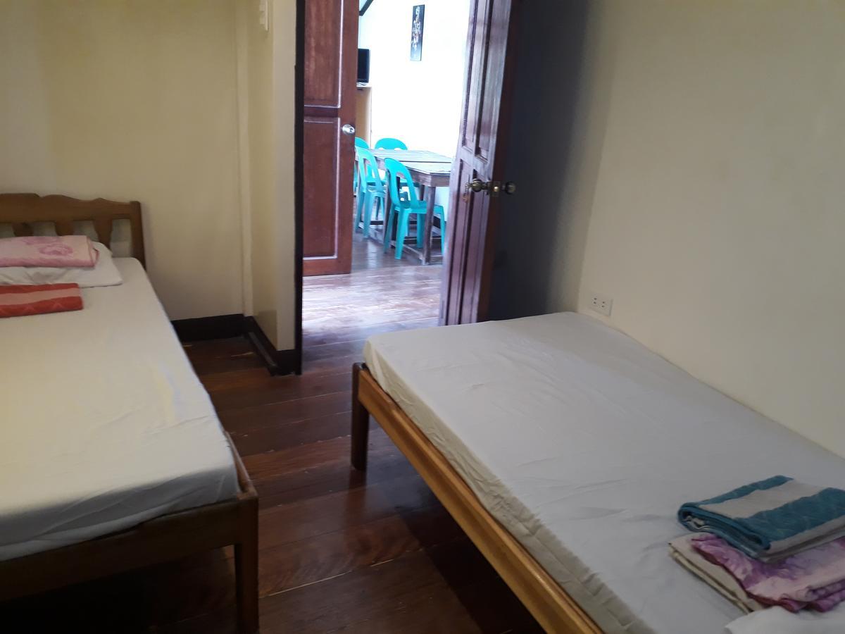 Adrian Travellers Inn El Nido Luaran gambar