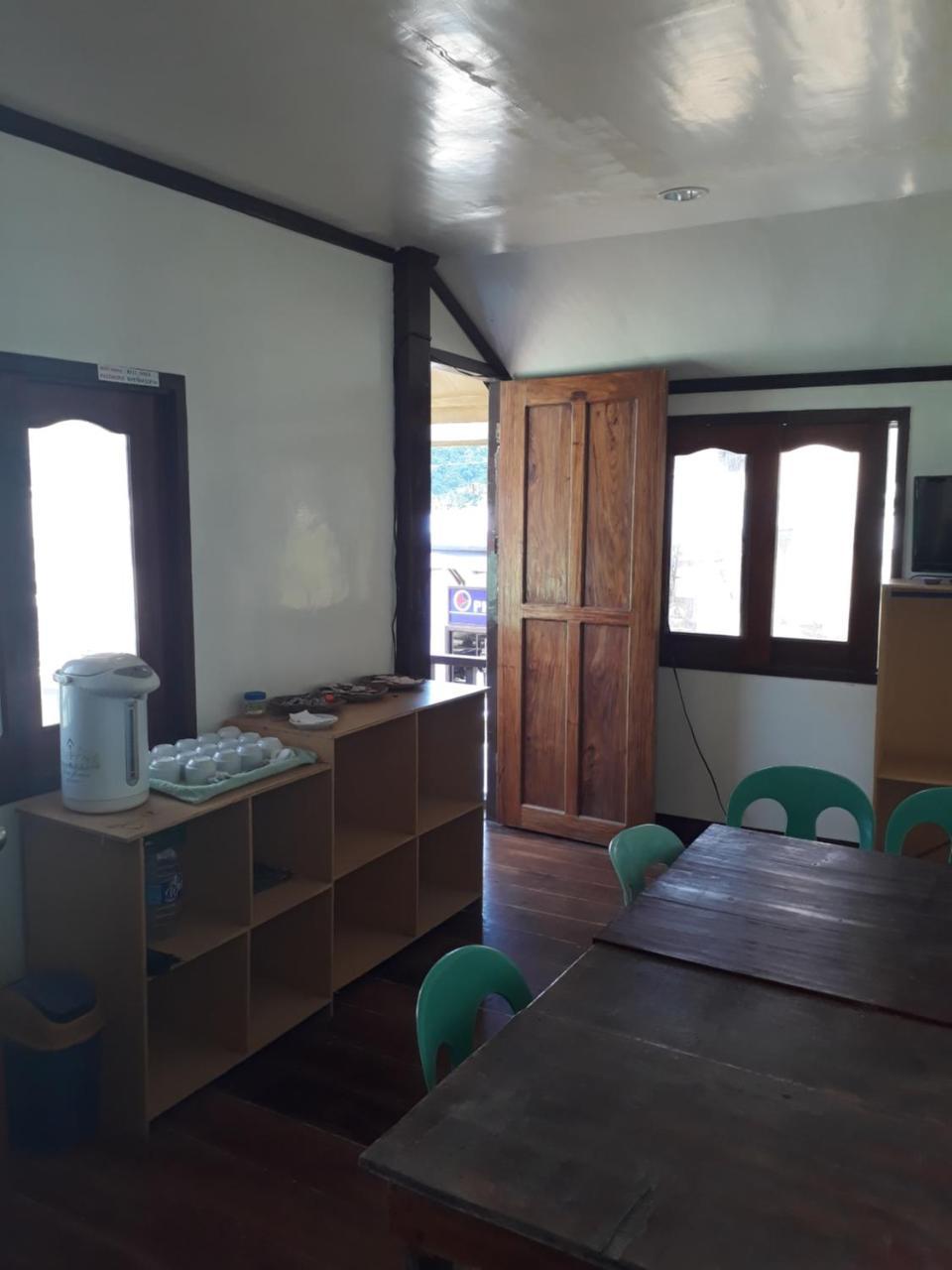 Adrian Travellers Inn El Nido Luaran gambar